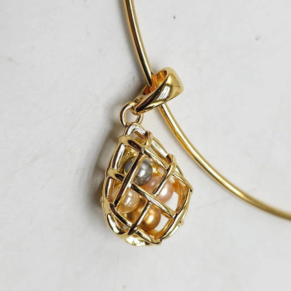 Gold Tone Joan Rivers Hoop Necklace With Caged Pearl Charm Pendant - Picture 2 of 5